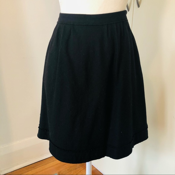 Banana Republic wool skirt excellent condition - Picture 2 of 8